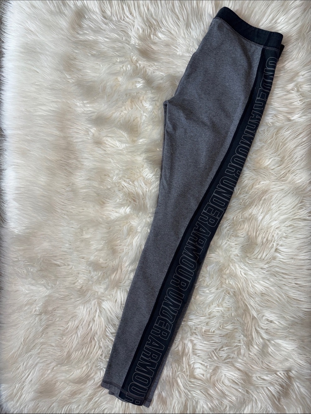 5 for $25🎈under armour tight fit leggings